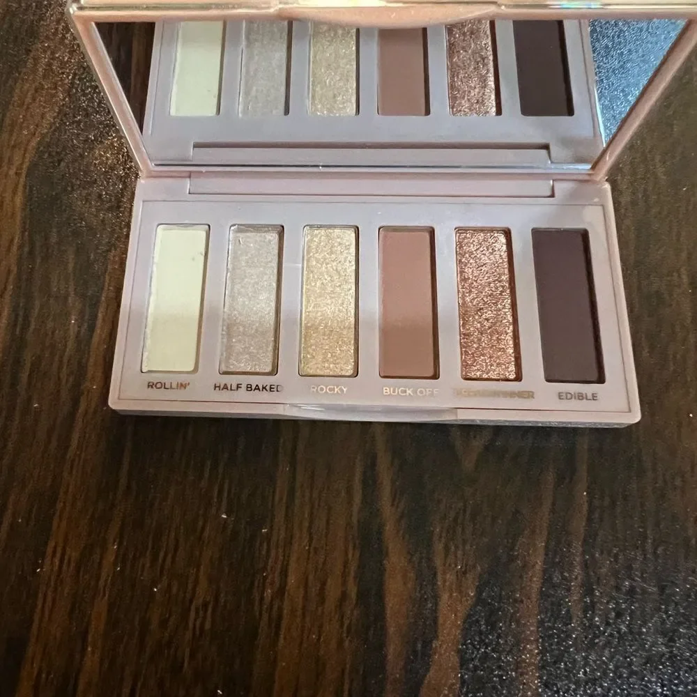 Urban Decay Naked Half Baked Palette - Gold and Black